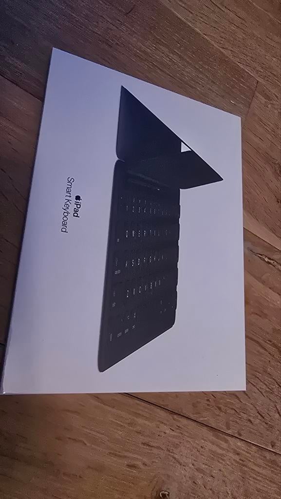 Nieuwe iPad Smart Keyboard Dutch MX3L2N/A - In Seal!, 10 inch, Apple iPad, Nieuw, Ophalen of Verzenden