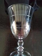 Fizz glas
Cointreau fizz De conditie is nieuw, Ophalen of Verzenden, Nieuw, Bierglas