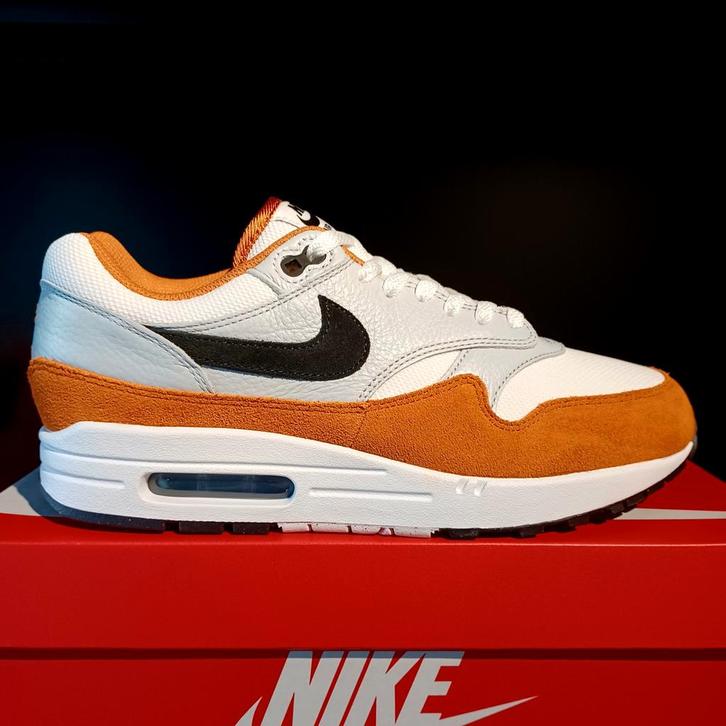 Nike Air Max 1 Monarch - 44, Kleding | Heren, Schoenen, Nieuw, Sneakers of Gympen, Overige kleuren, Ophalen of Verzenden