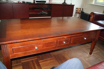 salontafel beschikbaar voor biedingen