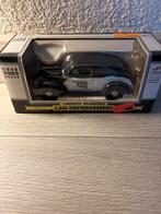 Liberty Classics 1940 Ford Sedan 1/18, Hobby en Vrije tijd, Modelauto's | 1:18, Ophalen of Verzenden