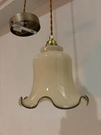 Vintage hanglamp - opaline glas, Huis en Inrichting, Lampen | Hanglampen, Ophalen of Verzenden, Zo goed als nieuw, Glas, Minder dan 50 cm
