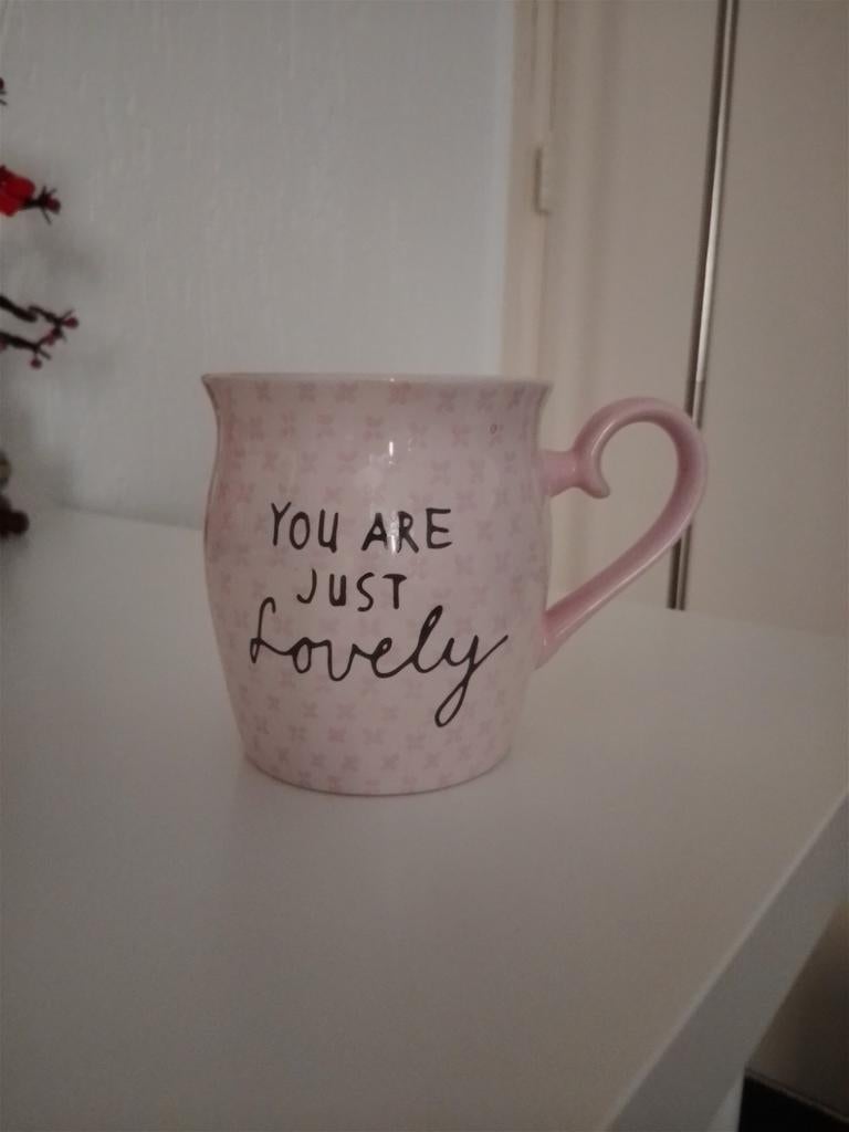 Hema Mok met de tekst 'You are just lovely', Ophalen, Zo goed als nieuw