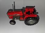 Britains GB 9529 Massey Ferguson 595 Farm tractor 1974, Ophalen of Verzenden, Gebruikt, Tractor of Landbouw, Britains