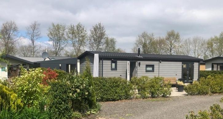 Chalet te koop, Caravans en Kamperen, Stacaravans, tot en met 2, Ophalen of Verzenden
