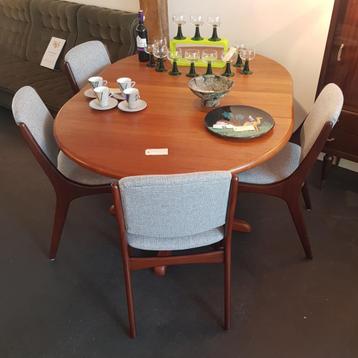 Set vintage teakhout Mahjongg stoelen (NL/Vlaardingen – ’60)