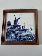 Blauwe Delftse Tegel met Molen in Houten Lijst, Antiek en Kunst, Antiek | Wandborden en Tegels, Ophalen of Verzenden