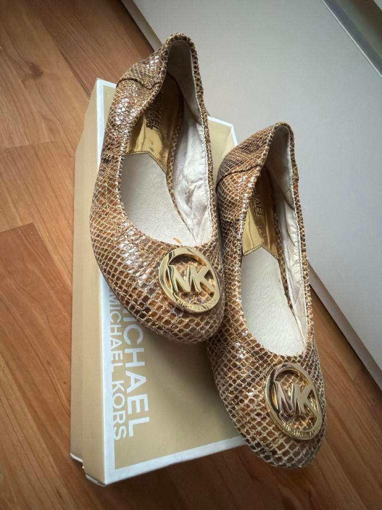 Michael Kors Ballerina's, Ophalen of Verzenden, Zo goed als nieuw, Bruin, Ballerina's