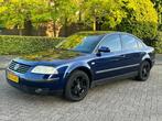 Volkswagen Passat 1.8 Turbo Arctic 2005 trekhaak! cruise con, Auto's, Volkswagen, Voorwielaandrijving, 65 €/maand, 1334 kg, Gebruikt