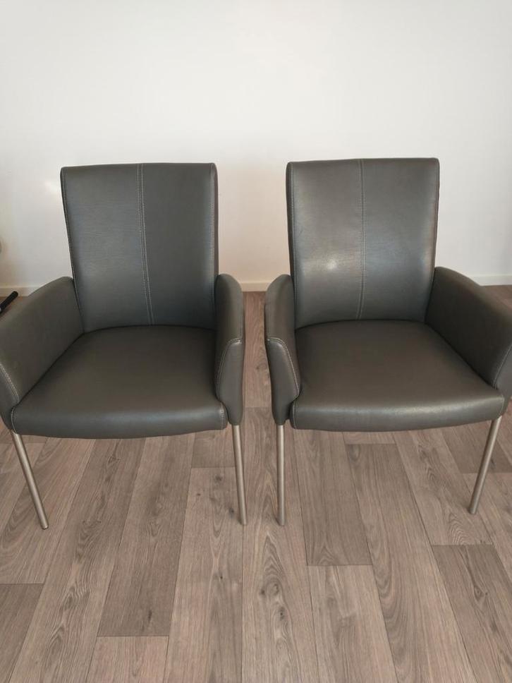 2 Xooon Lynn Morena eetkamerstoelen met armleuningen, Huis en Inrichting, Stoelen, Gebruikt, Twee, Grijs, Ophalen