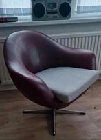 Vintage draaistoel met chroom voet., Huis en Inrichting, Fauteuils, Ophalen, Gebruikt, Stof, 50 tot 75 cm