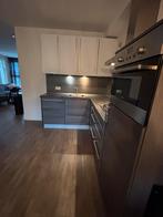 2e hands inbouwkeuken met keuken apparatuur van Ignis, Huis en Inrichting, Keuken | Complete keukens, Ophalen, Gebruikt, Grijs