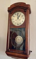 Antieke Houten Wandklok, Antiek en Kunst, Antiek | Klokken, Ophalen of Verzenden