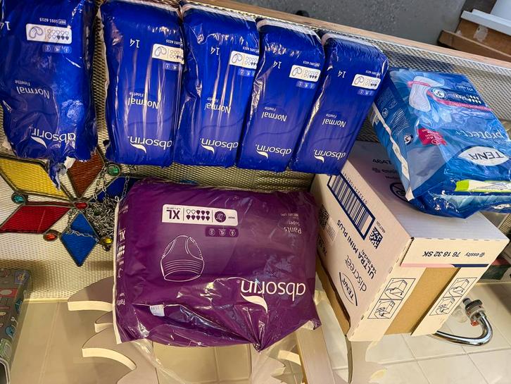 Tena Incontinentiemateriaal - Diverse Pakketten, Sieraden, Tassen en Uiterlijk, Uiterlijk | Lichaamsverzorging, Nieuw, Overige typen