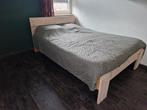 Compleet 2-persoonsbed met matras en overtrek. 140x200 cm, Huis en Inrichting, Slaapkamer | Bedden, Ophalen, Gebruikt, Beige, Tweepersoons