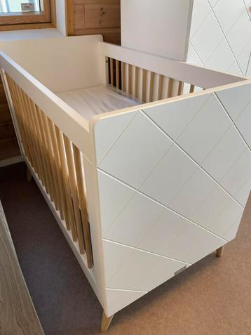 Diverse ledikant modellen 60x120 OUTLET!! beschikbaar voor biedingen
