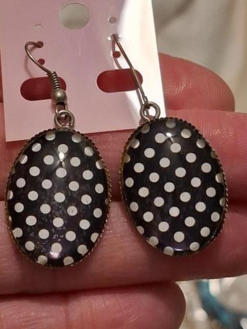 **SALE** oorbellen 0.50 eurocent beschikbaar voor biedingen