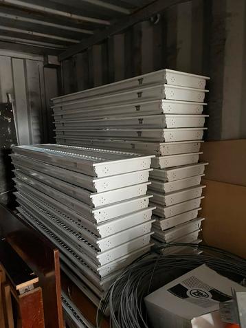 Partij TL-lampen - 30+ stuks beschikbaar voor biedingen