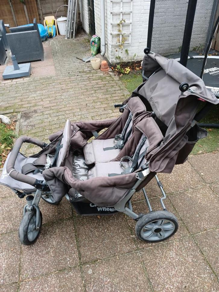 Buggy, 3 zits, met kap, inklapbaar, Koopje, Kinderen en Baby's, Buggy's, Gebruikt, Ophalen