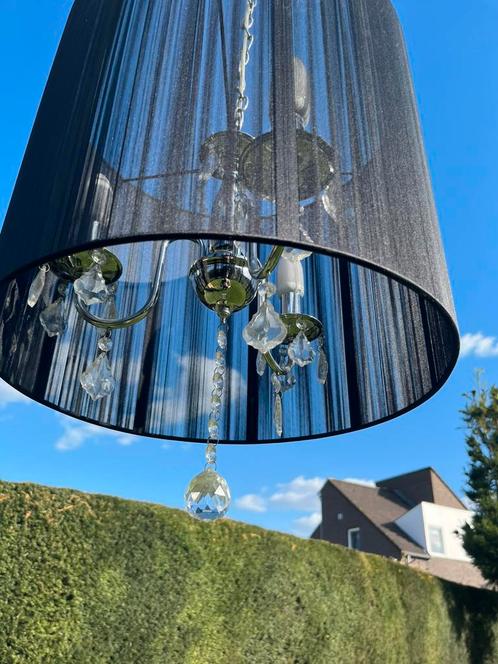 Kroonluchter ( 2 x) zwart stof. Zilverkleurig frame, Huis en Inrichting, Lampen | Kroonluchters, Gebruikt, Stof, Ophalen