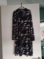 Jurk maat 46 van Norah valt onder de knie, Kleding | Dames, Zwart, Maat 46/48 (XL) of groter, Ophalen of Verzenden, Zo goed als nieuw