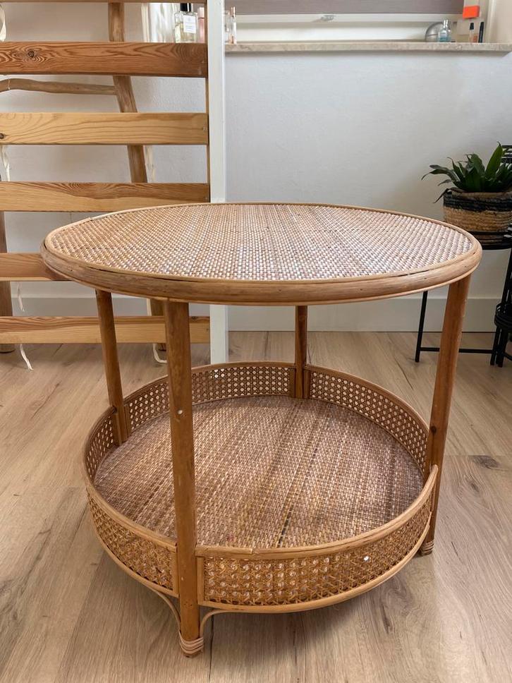 Rotan bijzettafel Xenos - Zo goed als nieuw!, Huis en Inrichting, Tafels | Bijzettafels, Zo goed als nieuw, Rond, 60 cm of meer
