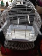 Vogelkooi met schuiflade, 2 zitstokken en voer- en waterbak, Dieren en Toebehoren, Ophalen of Verzenden, Gebruikt, Metaal, Vogelkooi