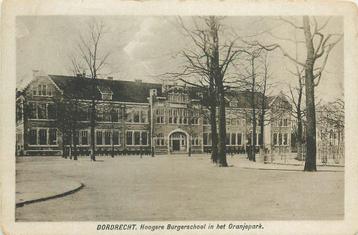 701071011 Dordrecht Hoogere Burger School in het Oranjepark beschikbaar voor biedingen
