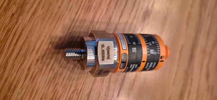 IFM Trillingssensor VKV022, Hobby en Vrije tijd, Elektronica-componenten, Nieuw, Ophalen of Verzenden