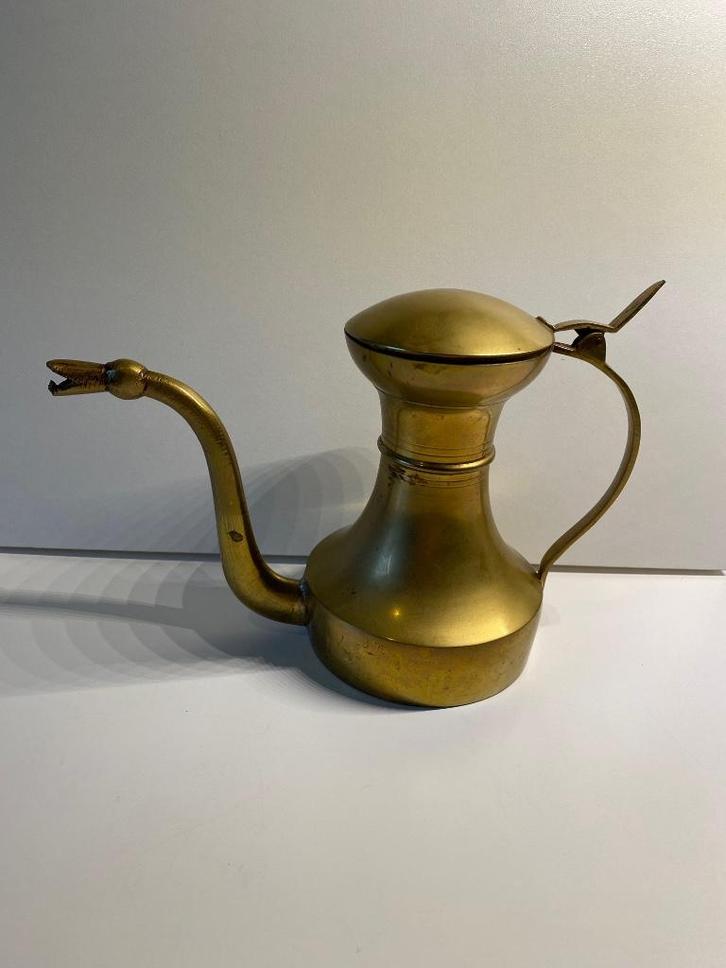 Koperen schenkkan(India) met scharnierend deksel, Antiek en Kunst, Antiek | Koper en Brons, Koper, Ophalen of Verzenden