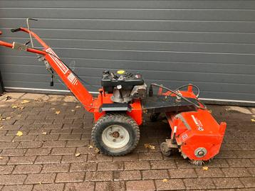 Kersten veegmachine voerschuif en kunstmest strooier beschikbaar voor biedingen