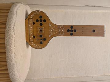 Radel Tanpura mala unieke mooie look! beschikbaar voor biedingen