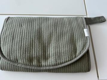 Verschoningsmatje Pure Olive - Little Dutch beschikbaar voor biedingen