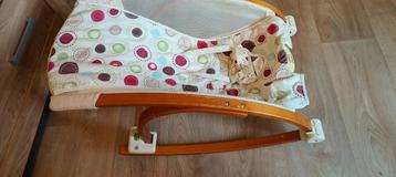 Degelijke wipstoel met geluidjes en trillingen beschikbaar voor biedingen