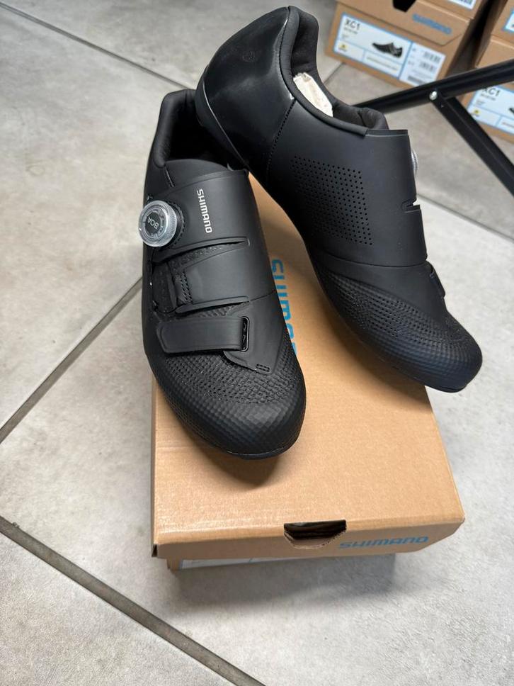 Shimano RC502 Wielrenschoenen maat 45 breed NIEUW, Fietsen en Brommers, Fietsaccessoires | Fietskleding, Nieuw, Heren, Schoenen