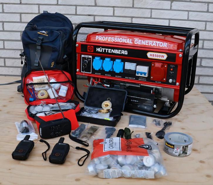 Noodstroom aggregaat + compleet Noodpakket, Hobby en Vrije tijd, Overige Hobby en Vrije tijd, Ophalen of Verzenden