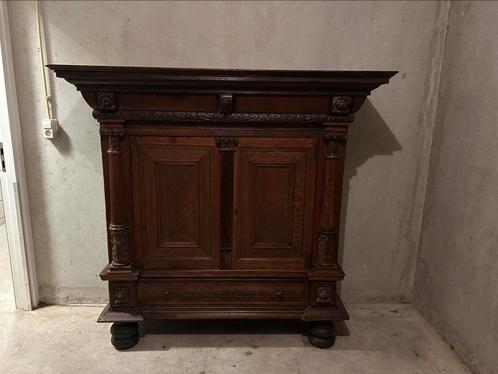 Antieke eiken rankenkast te koop, Antiek en Kunst, Antiek | Meubels | Kasten, Ophalen of Verzenden