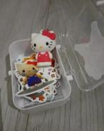 hello kitty keychain and stickers, Ophalen of Verzenden, Nieuw, Meerdere stickers