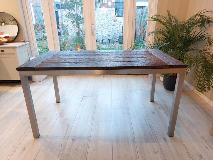 Eetkamer tafel teak hout wagondelen rvs, Huis en Inrichting, Tafels | Eettafels, Gebruikt, 50 tot 100 cm, 150 tot 200 cm, Vier personen