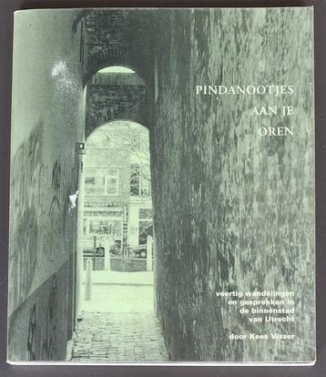 Pindanootjes aan je oren - Kees Visser beschikbaar voor biedingen