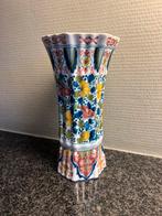 Makkum Vaas met Bloemmotief, Ophalen of Verzenden