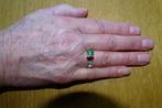 Gouden ring met robijn en smaragd en aquamarijn, Sieraden, Tassen en Uiterlijk, Ringen, Nieuw, Ophalen of Verzenden, 17 tot 18