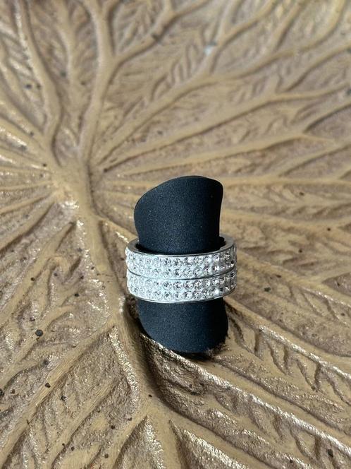 Super gave stalen ring met strass steentjes, maat 17, ZGAN, Sieraden, Tassen en Uiterlijk, Ringen, Zo goed als nieuw, Dame, 17 tot 18