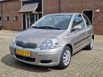 Toyota Yaris 1.3 16V 3DR Linea SOL AUT 2003 Grijs/ NWE APK, Auto's, Toyota, Origineel Nederlands, Te koop, Zilver of Grijs, 5 stoelen