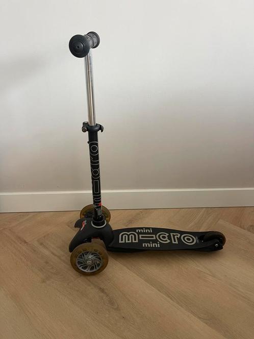 Mini Micro Step met LED verlichting in wieltjes, Fietsen en Brommers, Steps, Zo goed als nieuw, Gewone step, Ophalen
