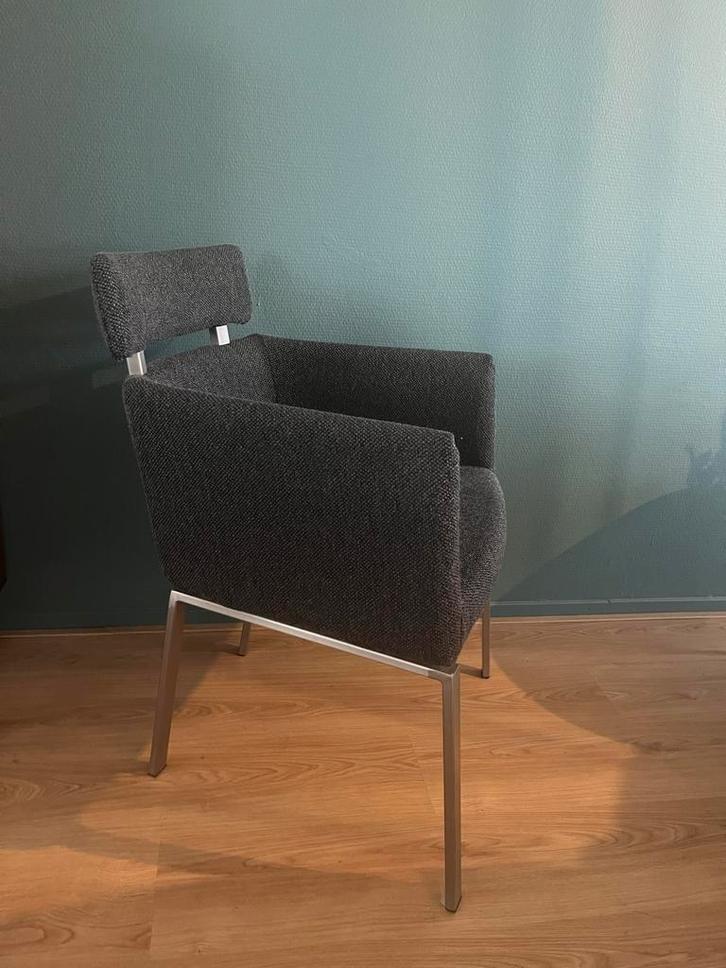 4 Grijze Eetkamerstoelen met Stalen Poten, Huis en Inrichting, Stoelen, Gebruikt, Vier, Grijs, Ophalen