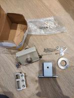 Yale oplegslot met sleutels, Doe-het-zelf en Verbouw, Hang- en Sluitwerk, Ophalen of Verzenden, Gebruikt, IJzer, Slot