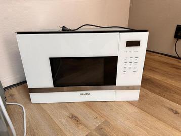 Siemens BF525LMW0 Inbouwmagnetron - Zo Goed Als Nieuw! beschikbaar voor biedingen