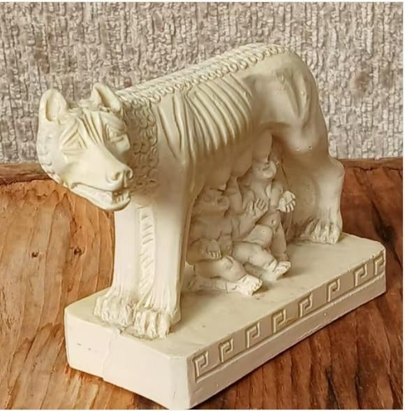 Wolvin met Remus en Romulus uit de jaren 1950, Ophalen of Verzenden, Zo goed als nieuw, Fantasy