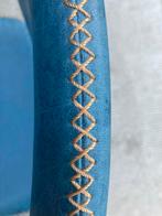 2 blauwe barstoelen, 2 krukken, Ophalen, Gebruikt